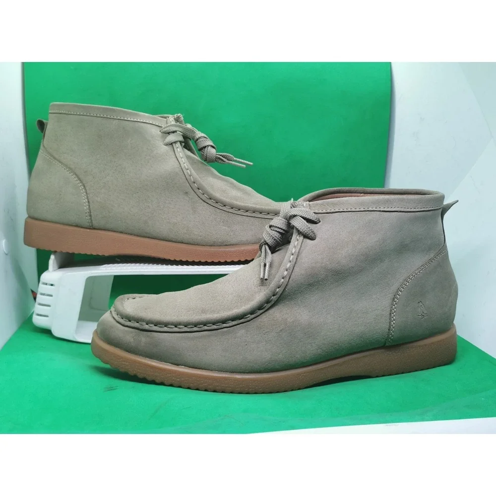 Hush Puppies Men's Bridgeport 2 Light Gray Suede Chukka Boots US Size 12 Wide